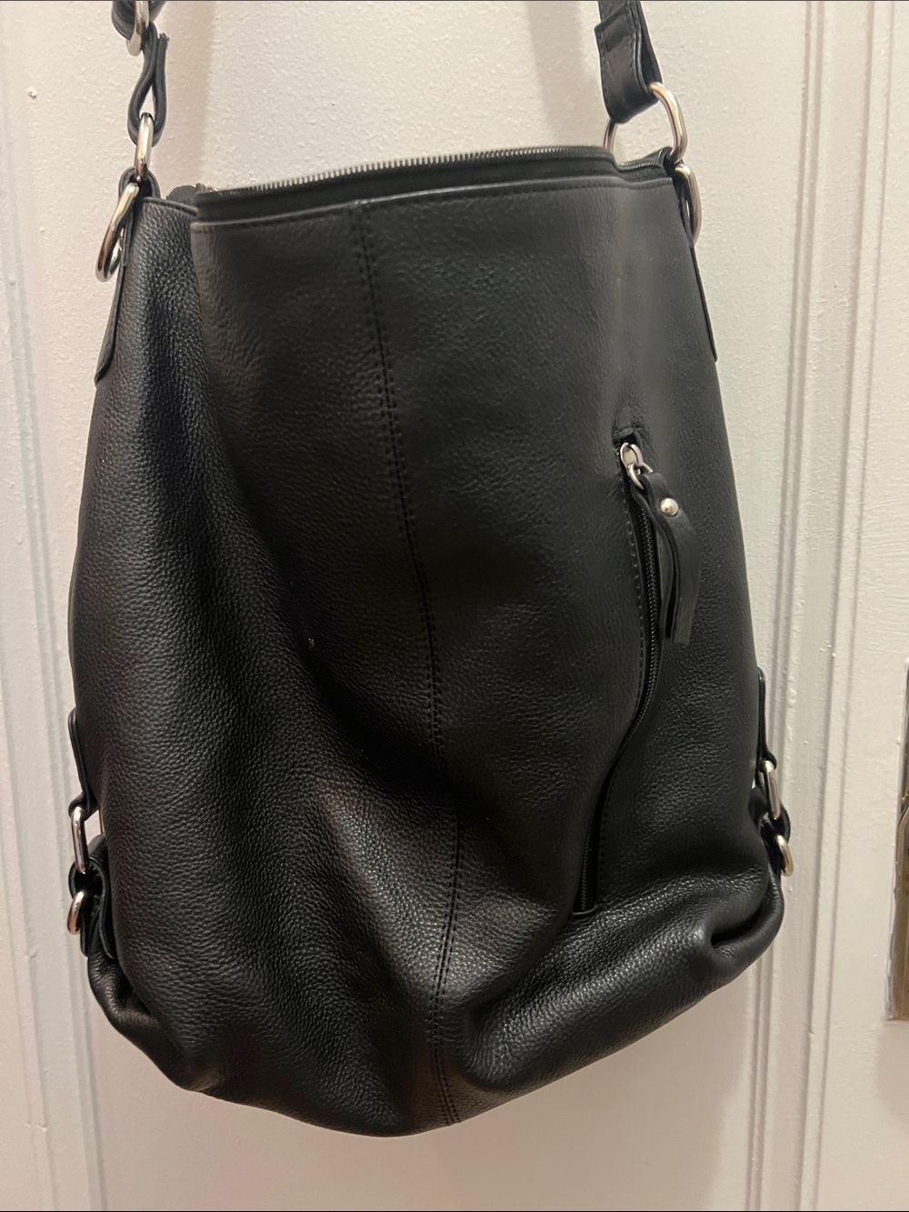 Tano Black Leather Hobo Shoulder Bag - Picture 7 of 9